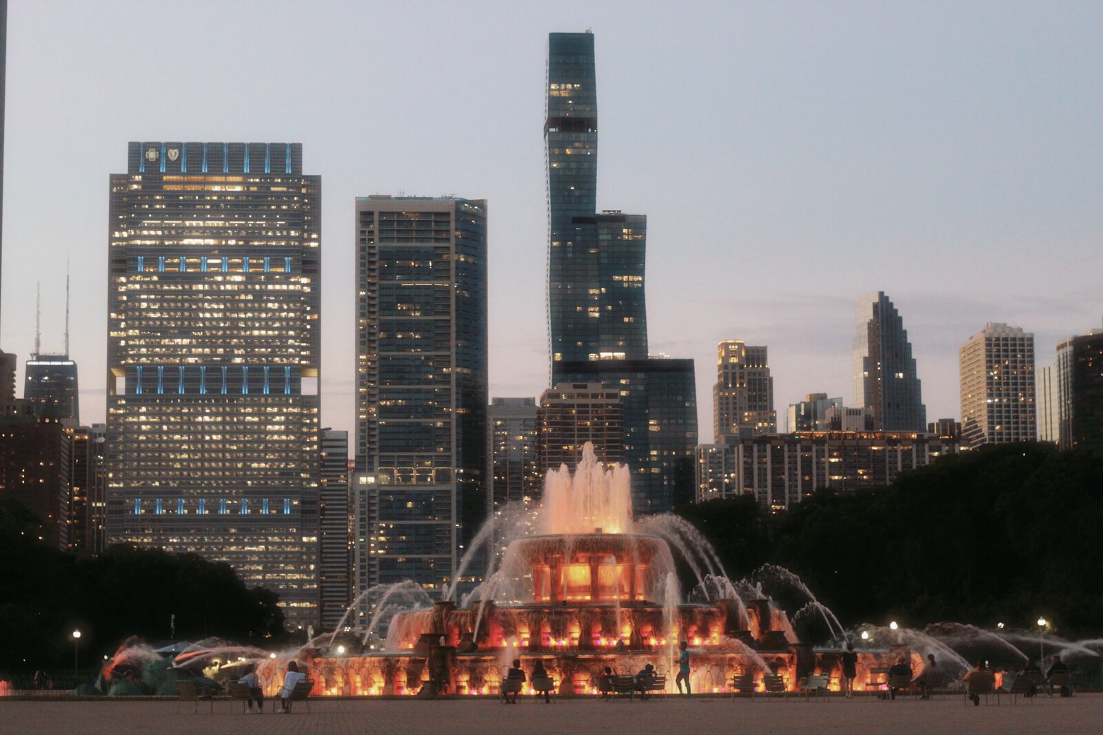 Chicago skyline and Buckingham Fountain at dusk